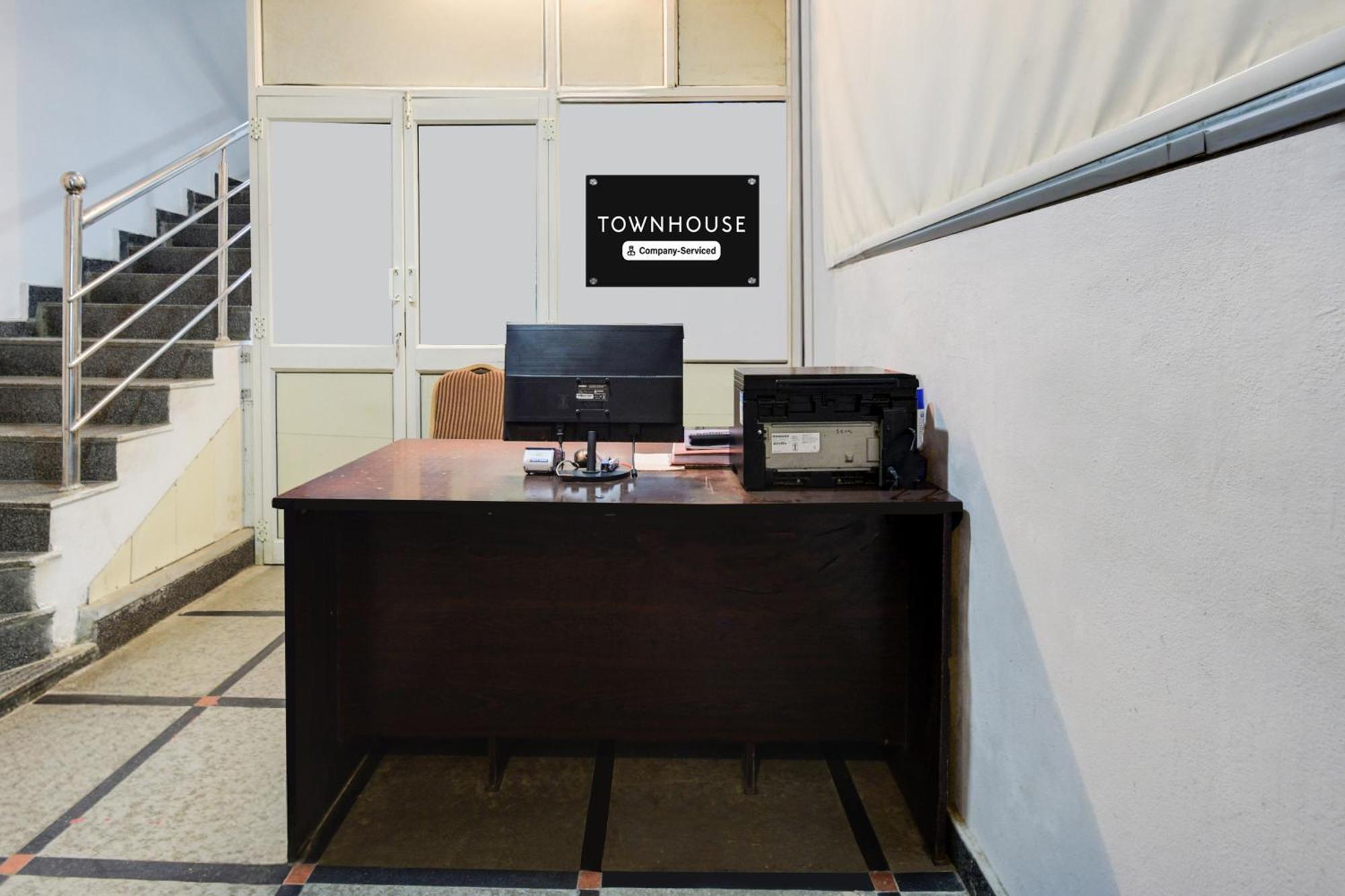 Super Townhouse Alwal Road 호텔 Trimulgherry 외부 사진