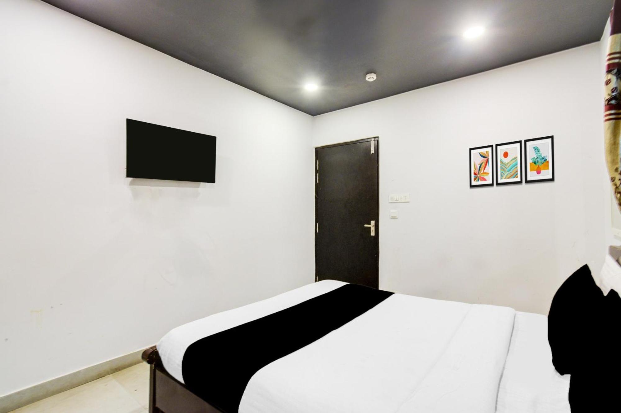 Super Townhouse Alwal Road 호텔 Trimulgherry 외부 사진